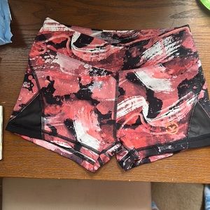 Virus intl XS shorts
